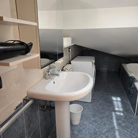 Express Sleep Fiumicino Airport Holiday home