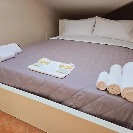 Express Sleep Fiumicino Airport Holiday home *